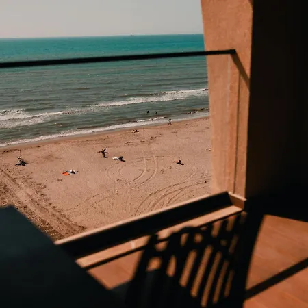 Royal G Deluxe Hotel 5*