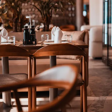 Royal G Deluxe 5* Škalngur