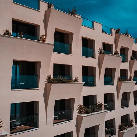 Hotel Royal G Deluxe Shkallnur
