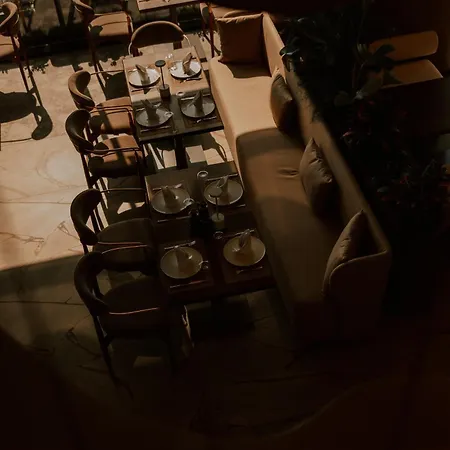 Royal G Deluxe Hotel Škalngur