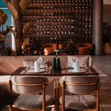 Royal G Deluxe 5* Škalngur