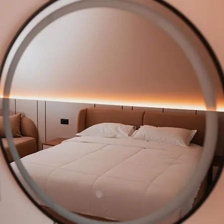 Royal G Deluxe Hotel 5*