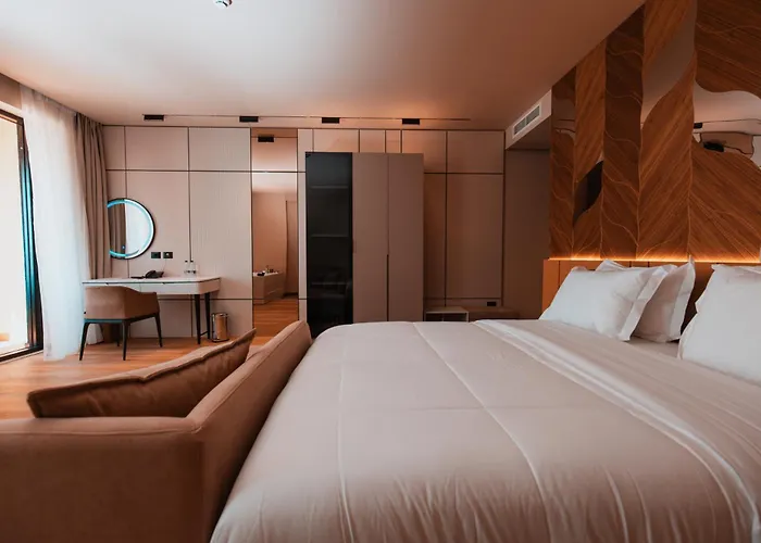 Royal G Deluxe Hotel Škalngur