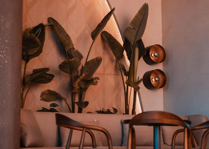 Royal G Deluxe Hotel 5*