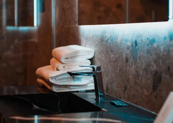 Royal G Deluxe Hotel Škalngur