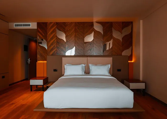 Royal G Deluxe Hotel Škalngur