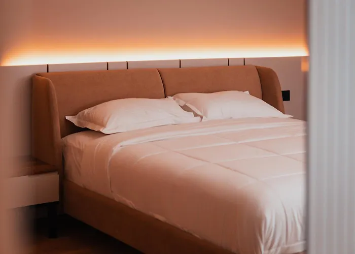 Royal G Deluxe