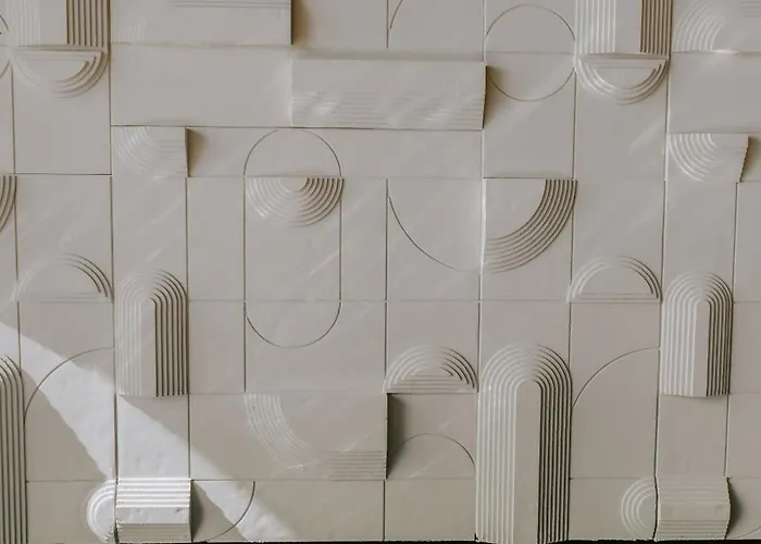 Royal G Deluxe Hotel