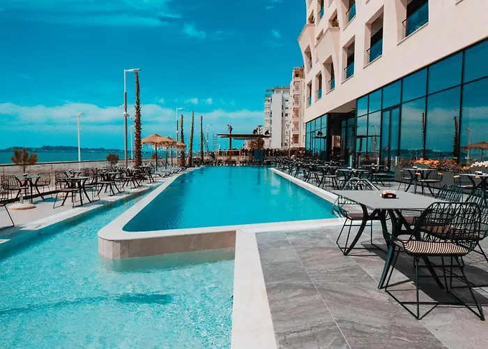 Royal G Deluxe Hotel 5*