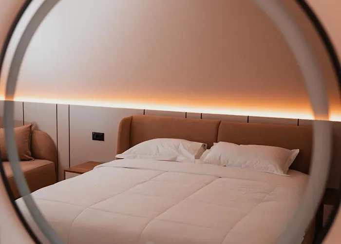 Royal G Deluxe Hotel 5*